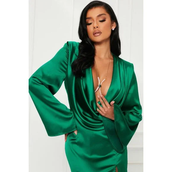 NWT Womens Size XS Fashion Nova Emerald Green Luxe Desire Satin Maxi Dress NEW - Picture 2 of 3